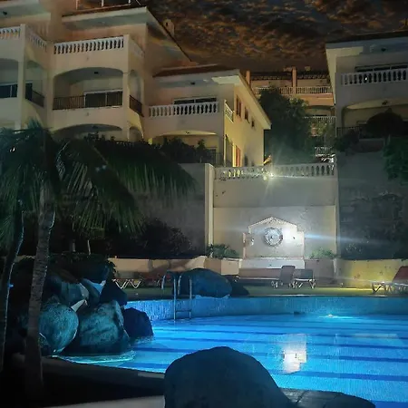 Casa Palmu - A Peaceful And Relaxing Oasis In Golf Del Sur, Tenerife 펜션